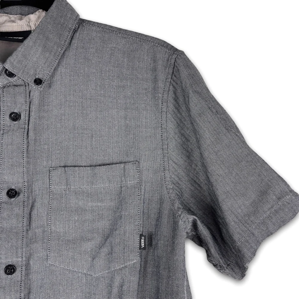 Vans Off The Wall | Short Sleeve Button Up Shirt Size Small - Picture 9 of 9
